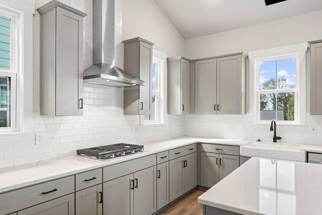 69 Madison Dr.  Photo 10