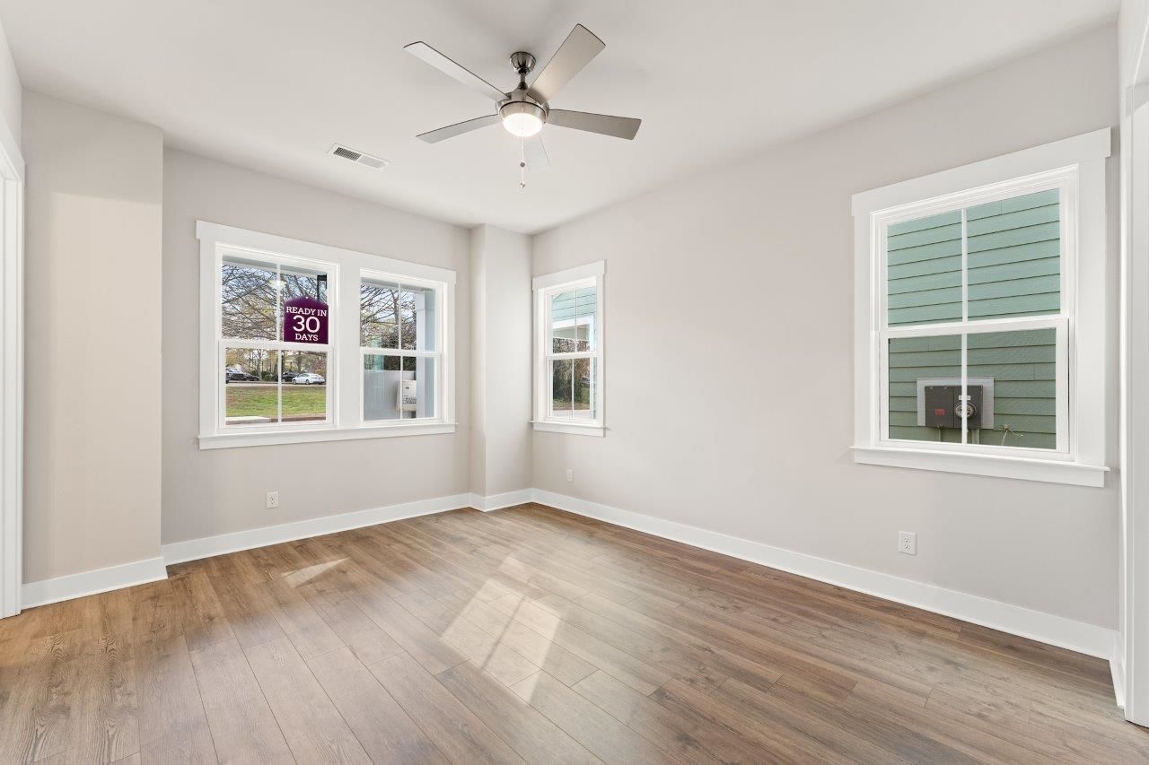 69 Madison Dr. Photo 12