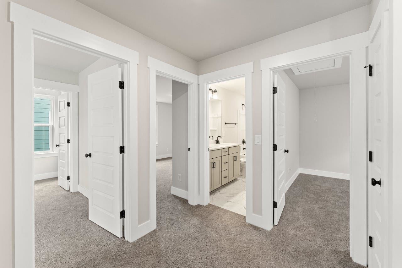 69 Madison Dr.  Photo 14