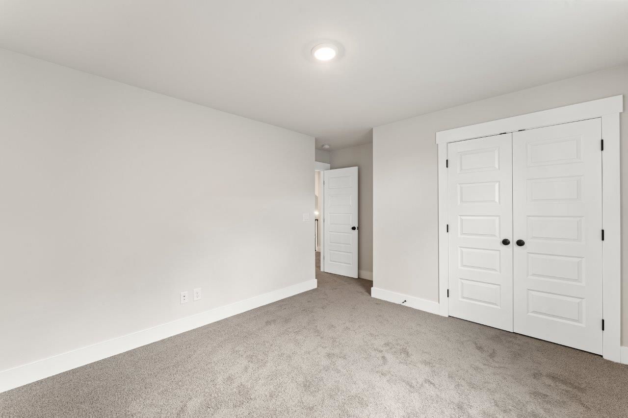 69 Madison Dr. Photo 17