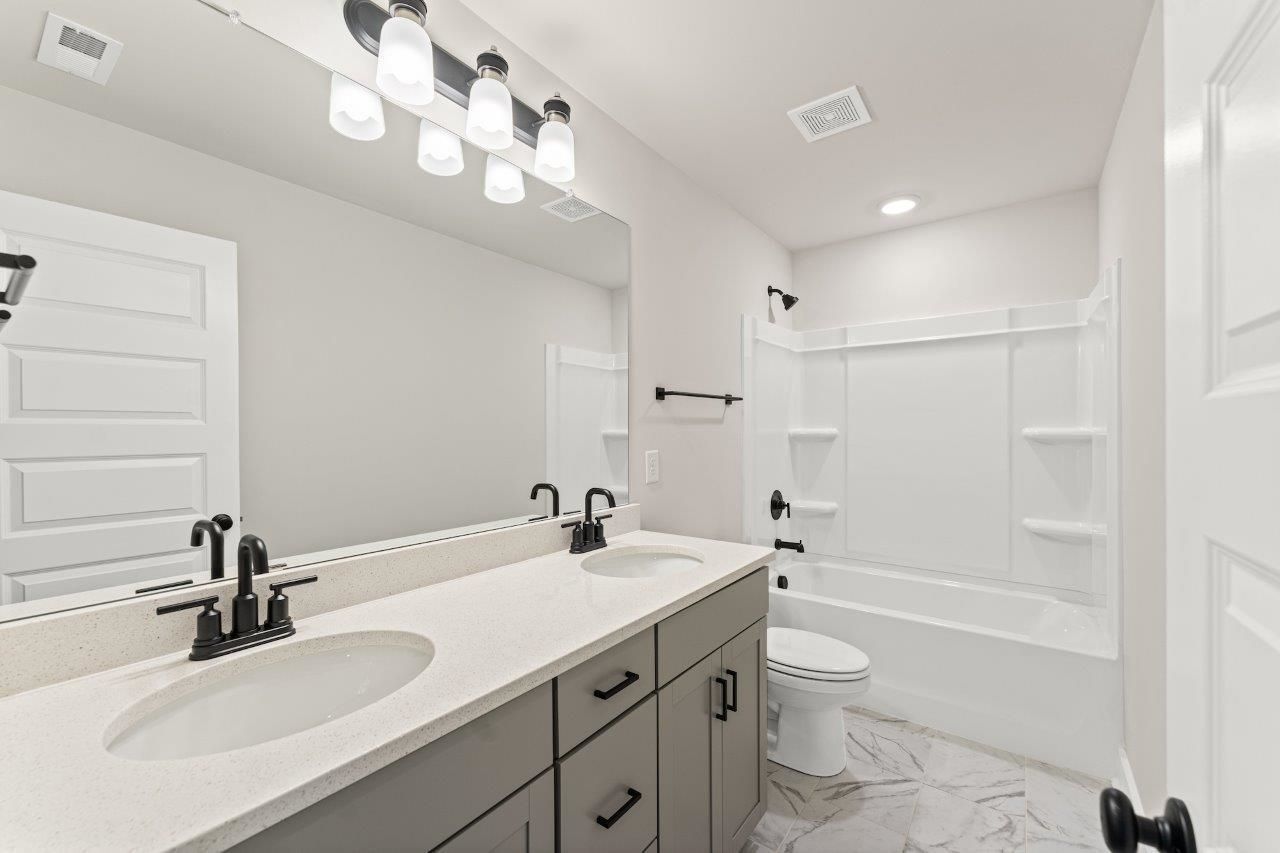 69 Madison Dr.  Photo 20