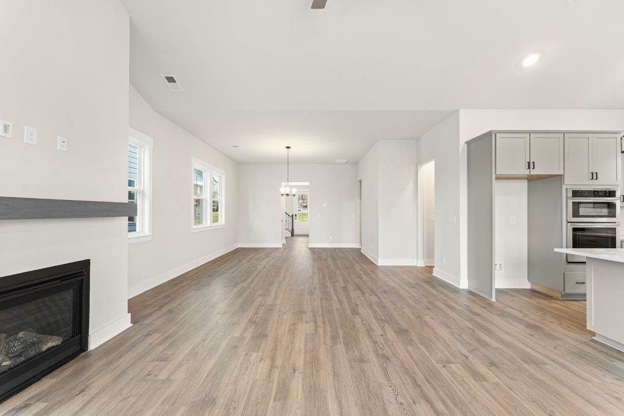 69 Madison Dr. Photo 4