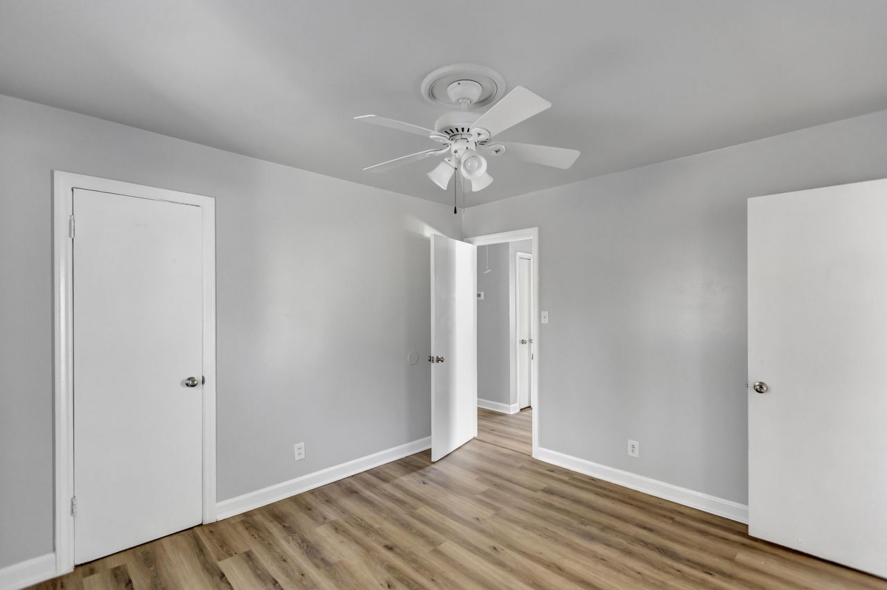 848 Savage Road Photo 14