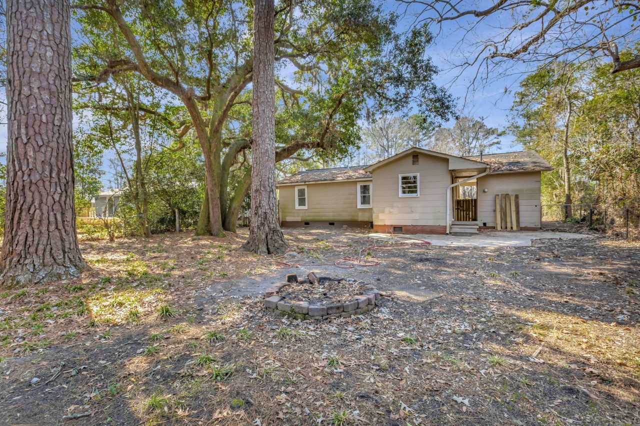 848 Savage Road Photo 17