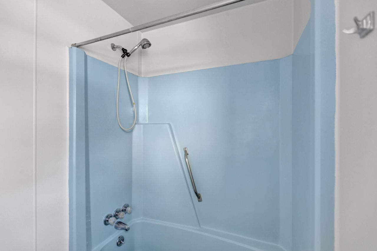 848 Savage Road Photo 18