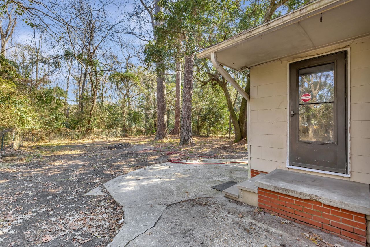 848 Savage Road Photo 22