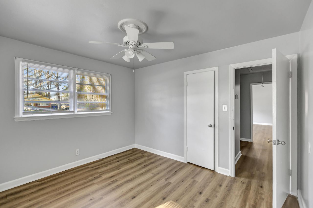 848 Savage Road Photo 23