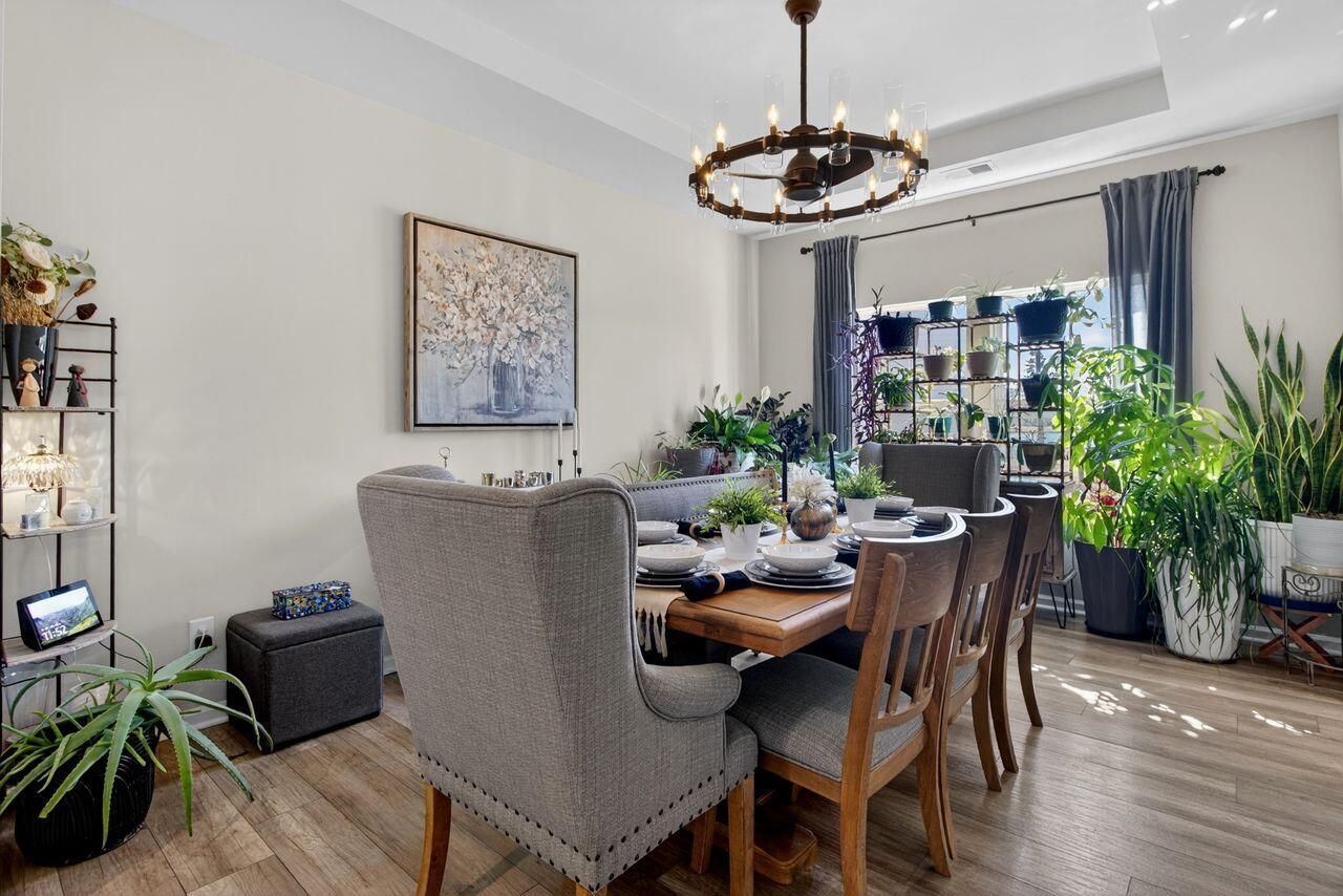 720 Newbury Street Photo 14