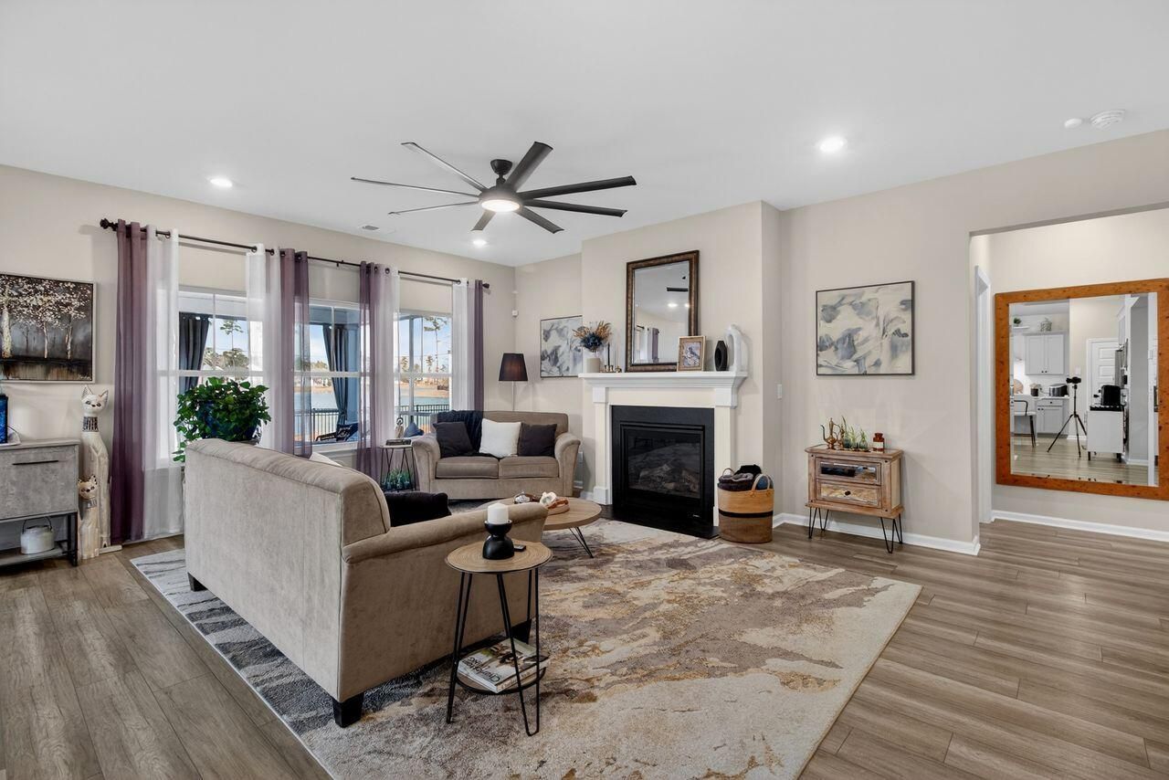 720 Newbury Street Photo 18