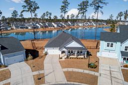 720 Newbury Street photo 4