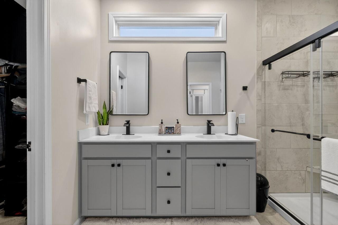 720 Newbury Street Photo 30