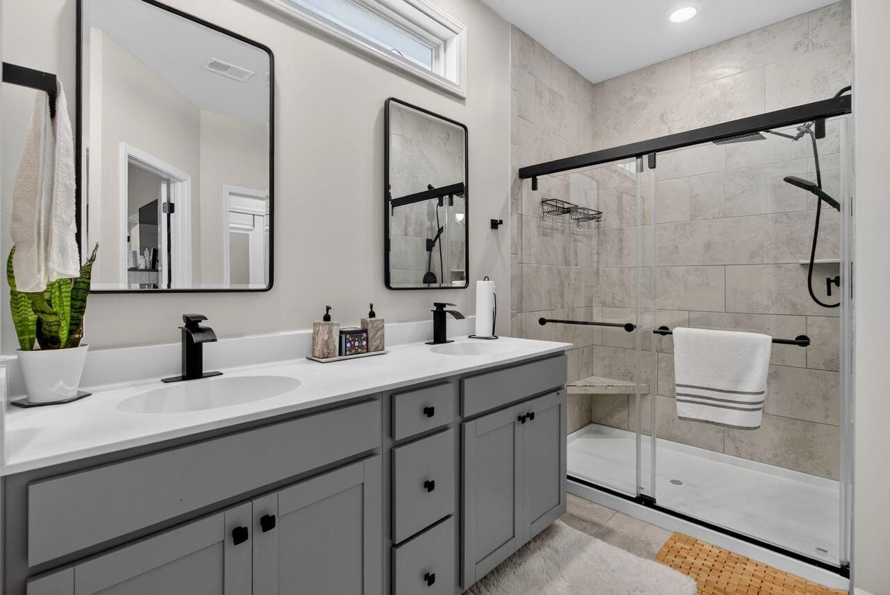 720 Newbury Street Photo 31