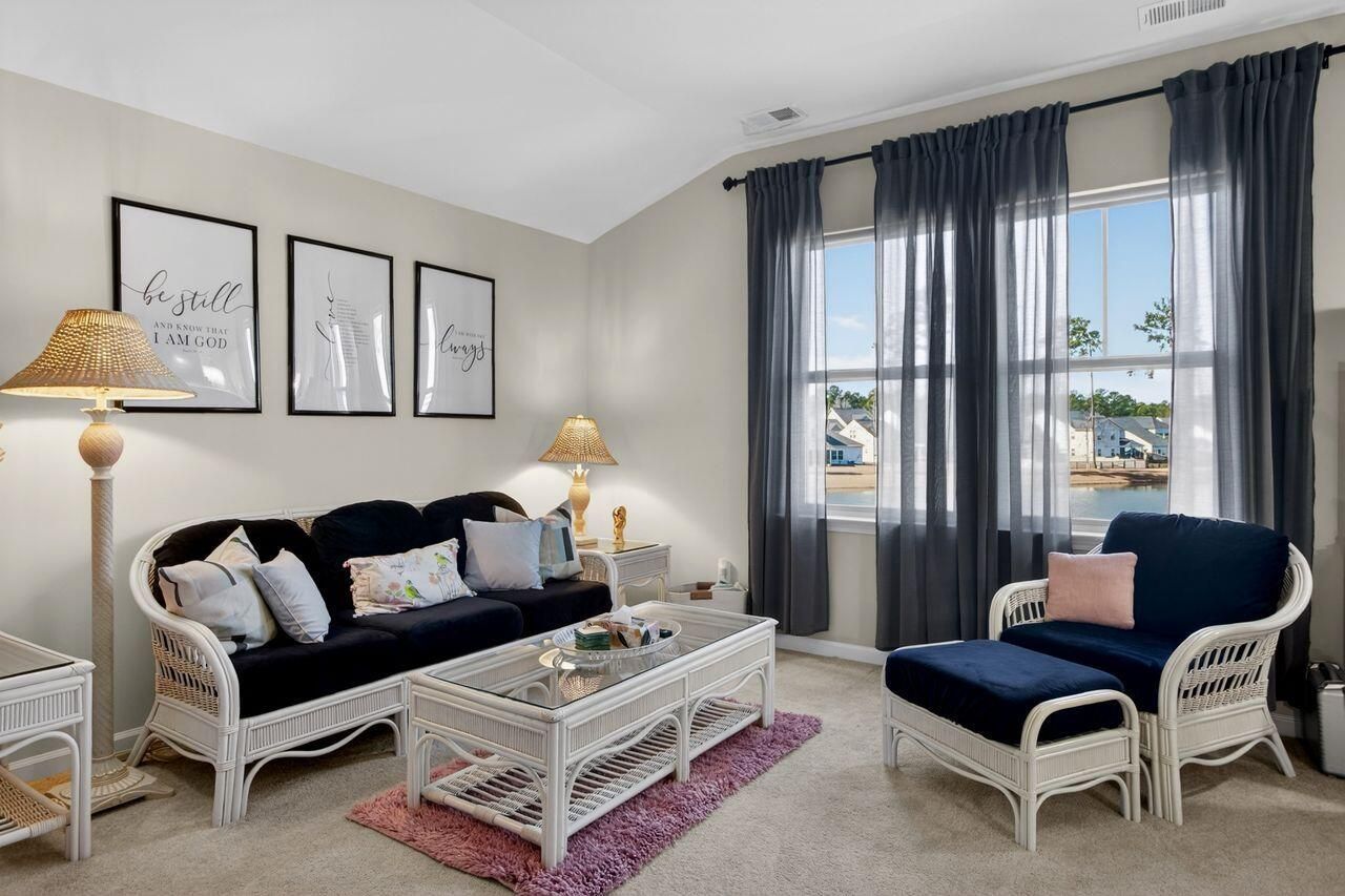 720 Newbury Street Photo 41