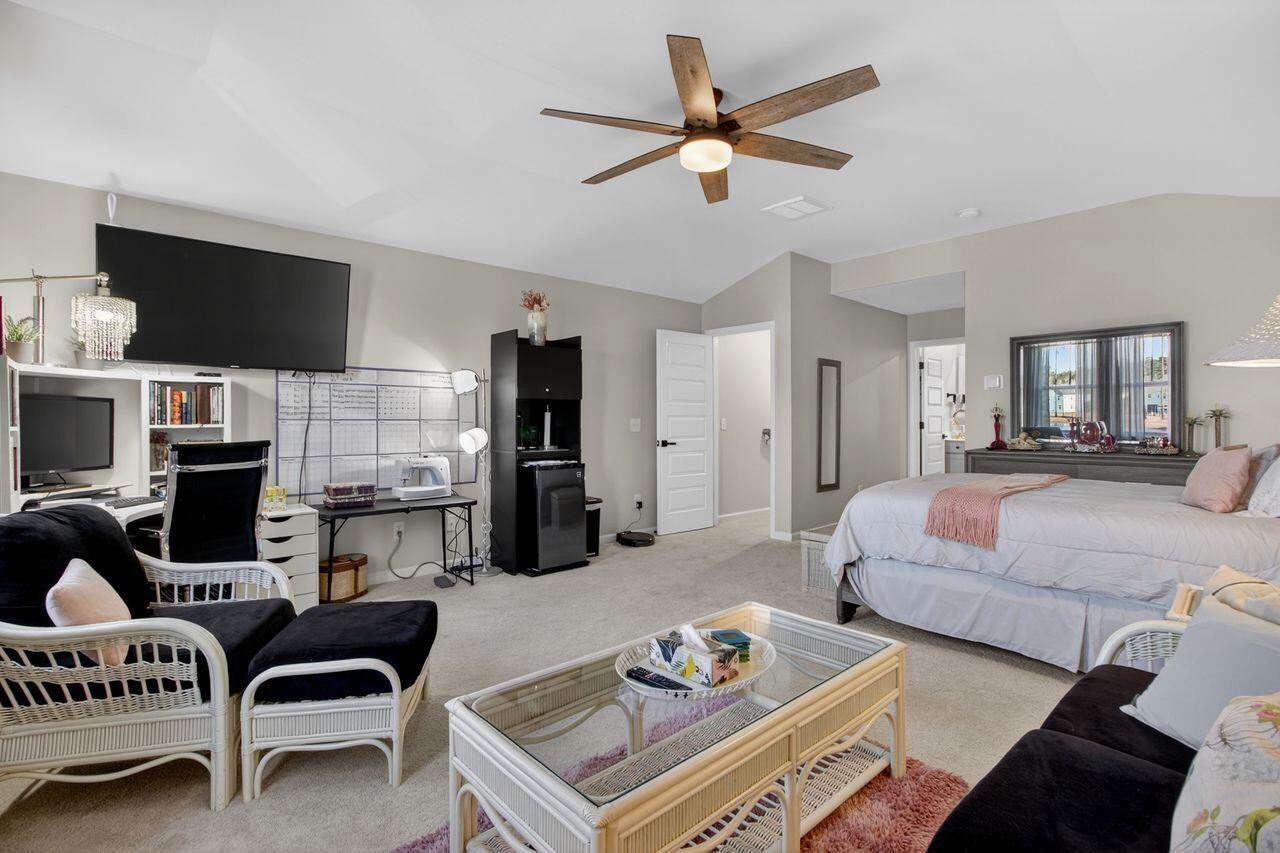 720 Newbury Street Photo 42