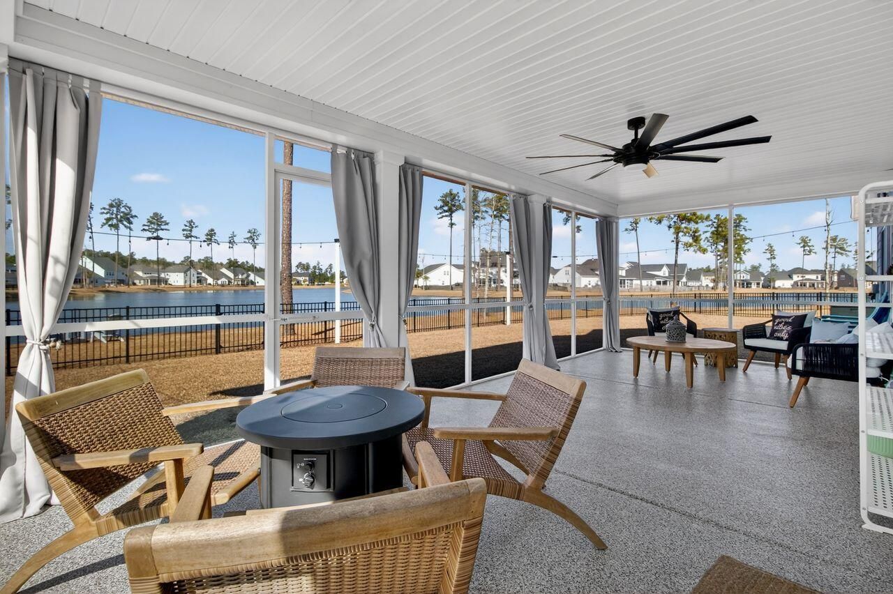 720 Newbury Street Photo 44