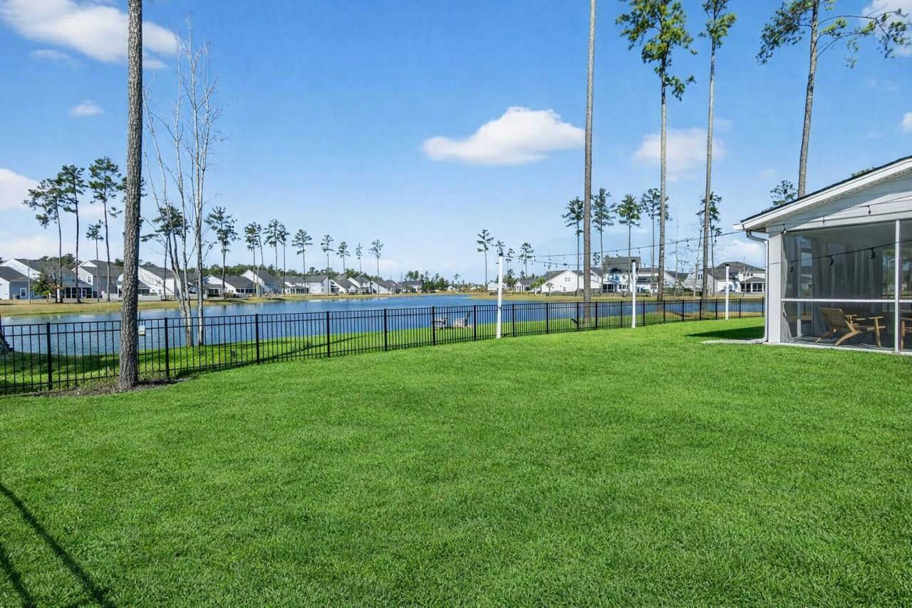 720 Newbury Street Photo 49