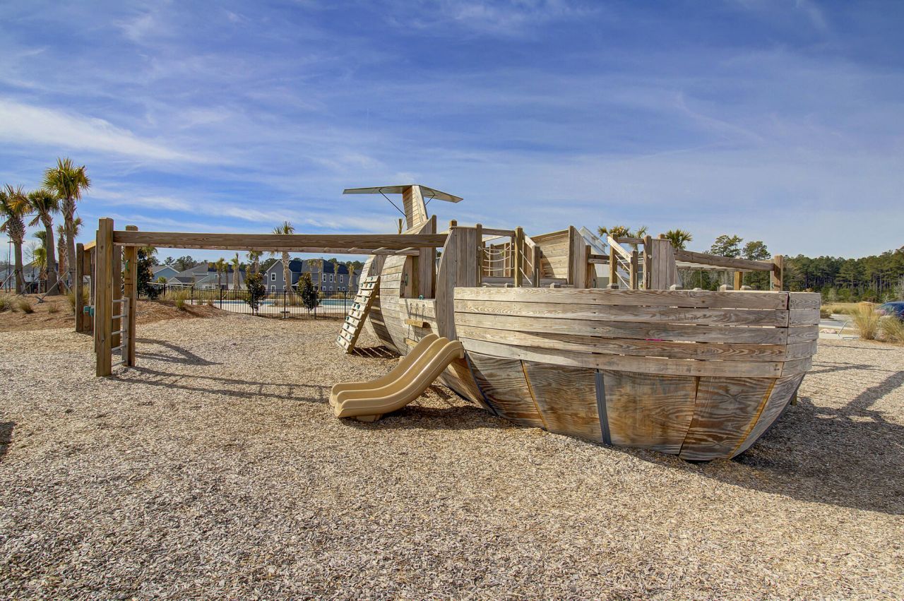 720 Newbury Street Photo 58