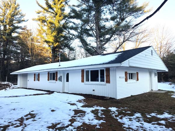 3696 S Locust Avenue, Newaygo, MI 49337