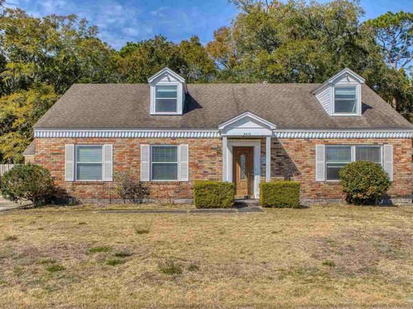 5415 Hibiscus Rd, Pensacola, FL 32504
