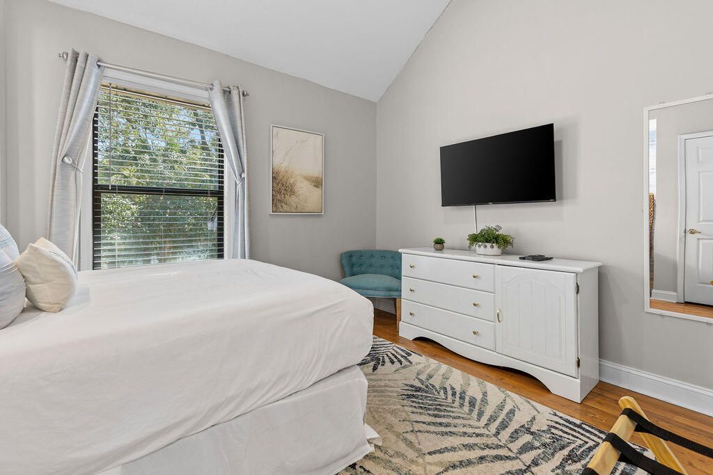 142 High Hammock Drive Photo 26