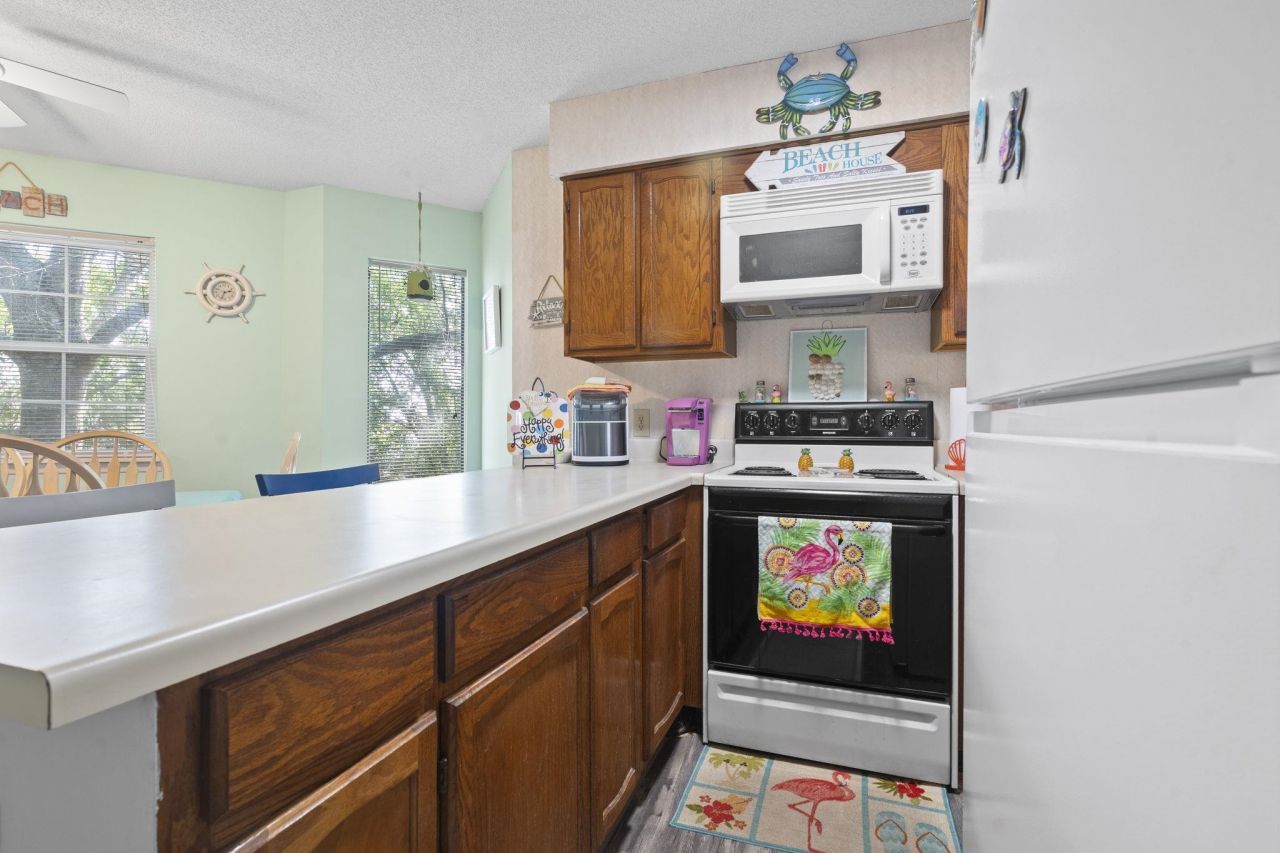 1500 Cenith Dr. Photo 10