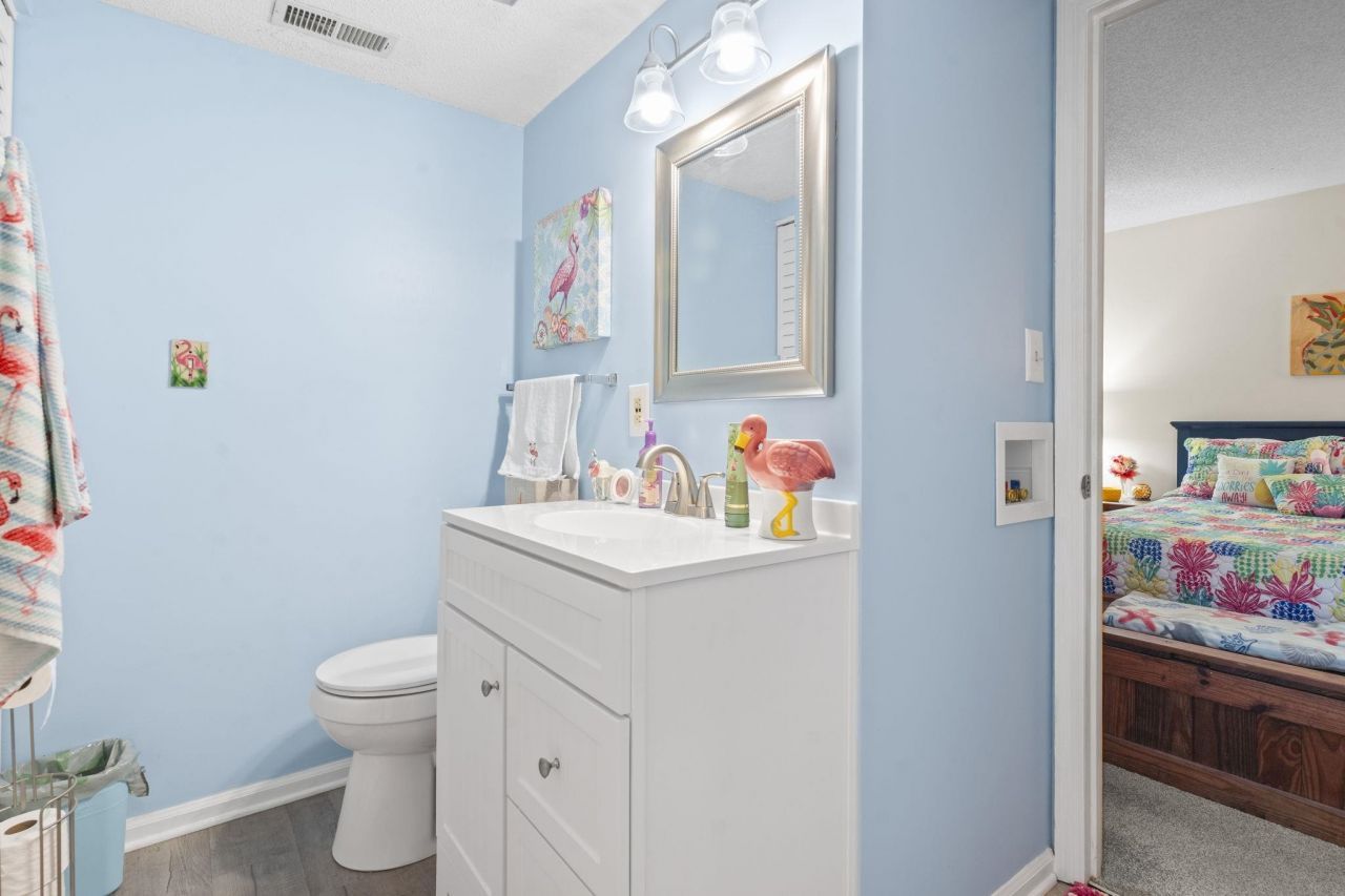 1500 Cenith Dr. Photo 25