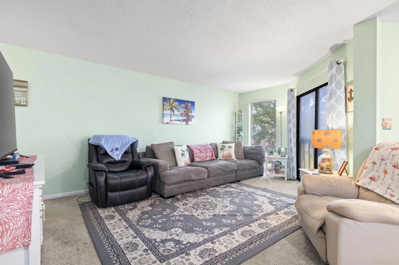 1500 Cenith Dr. Photo 7