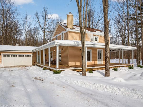 6811 116th Avenue, Fennville, MI 49408