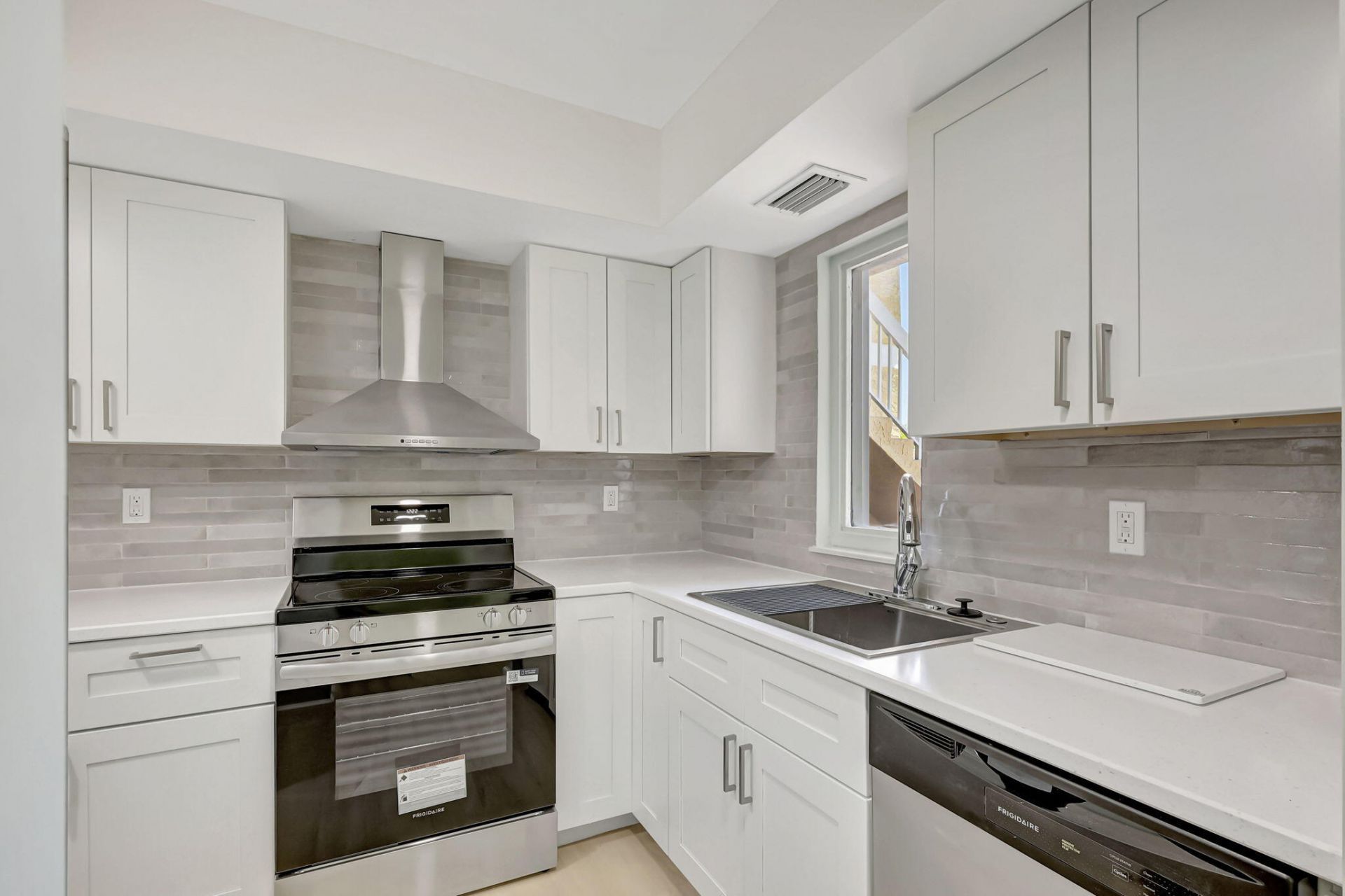 1538 SE Royal Green Circle, Unit 102, Port Saint Lucie, FL 34952 Photo