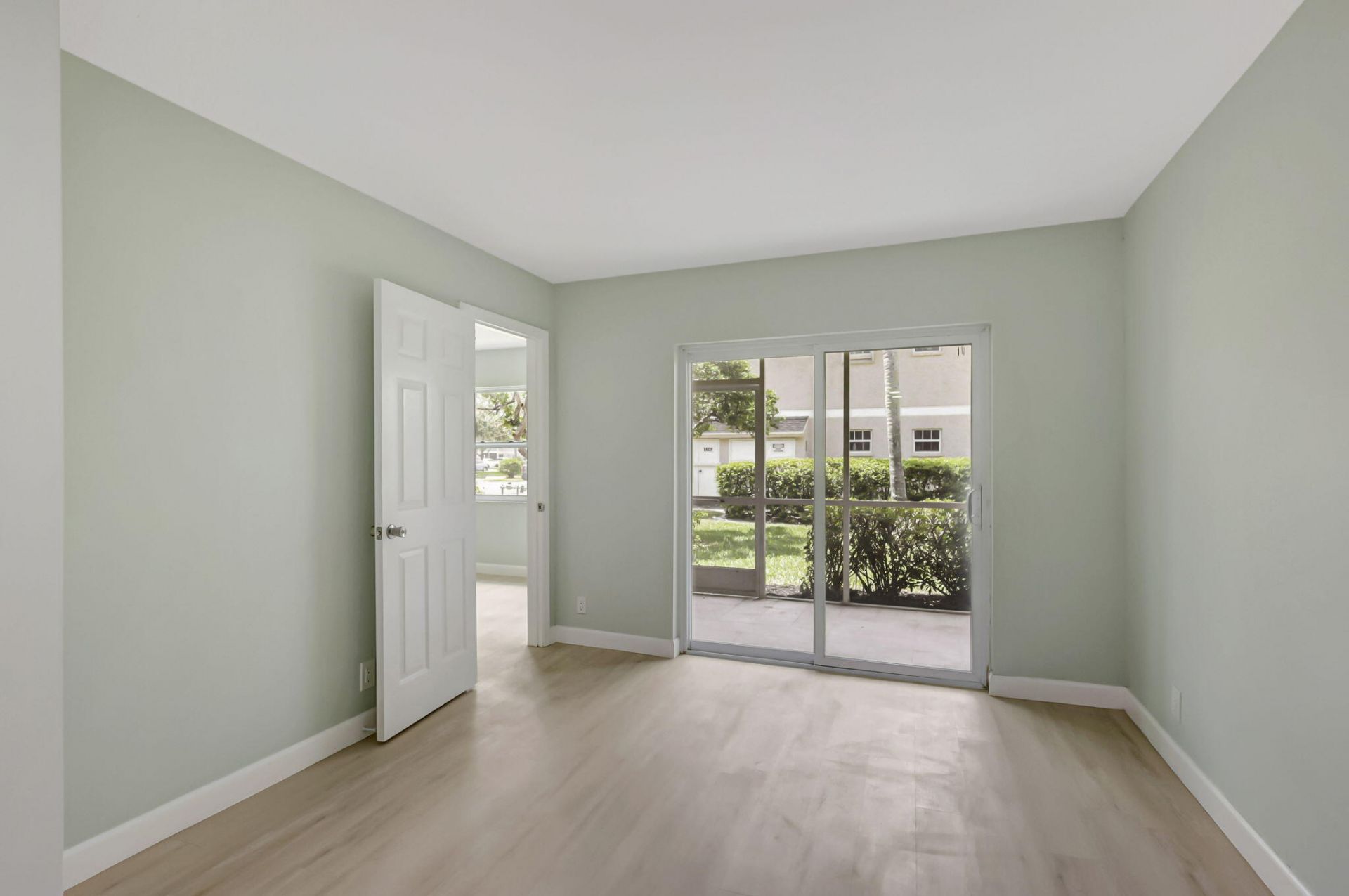 1538 SE Royal Green Circle, Unit 102, Port Saint Lucie, FL 34952 Photo