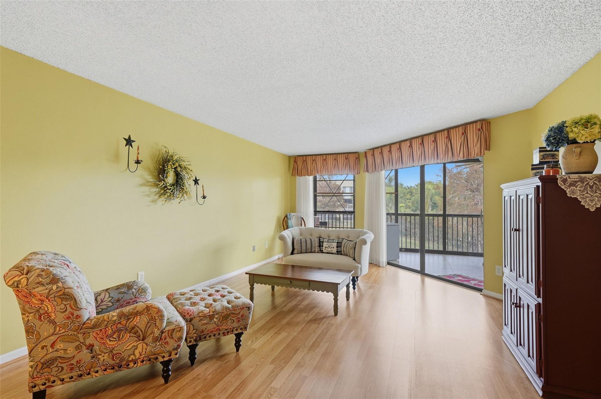 7555 Fairfax Drive, Unit 214, Tamarac, FL 33321 Photo