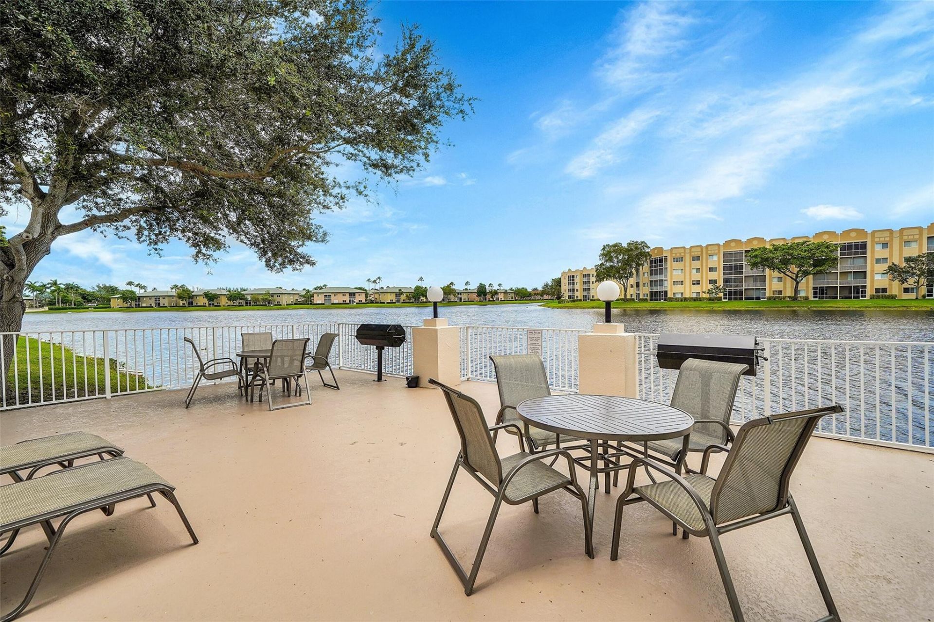 7555 Fairfax Drive, Unit 214, Tamarac, FL 33321 Photo