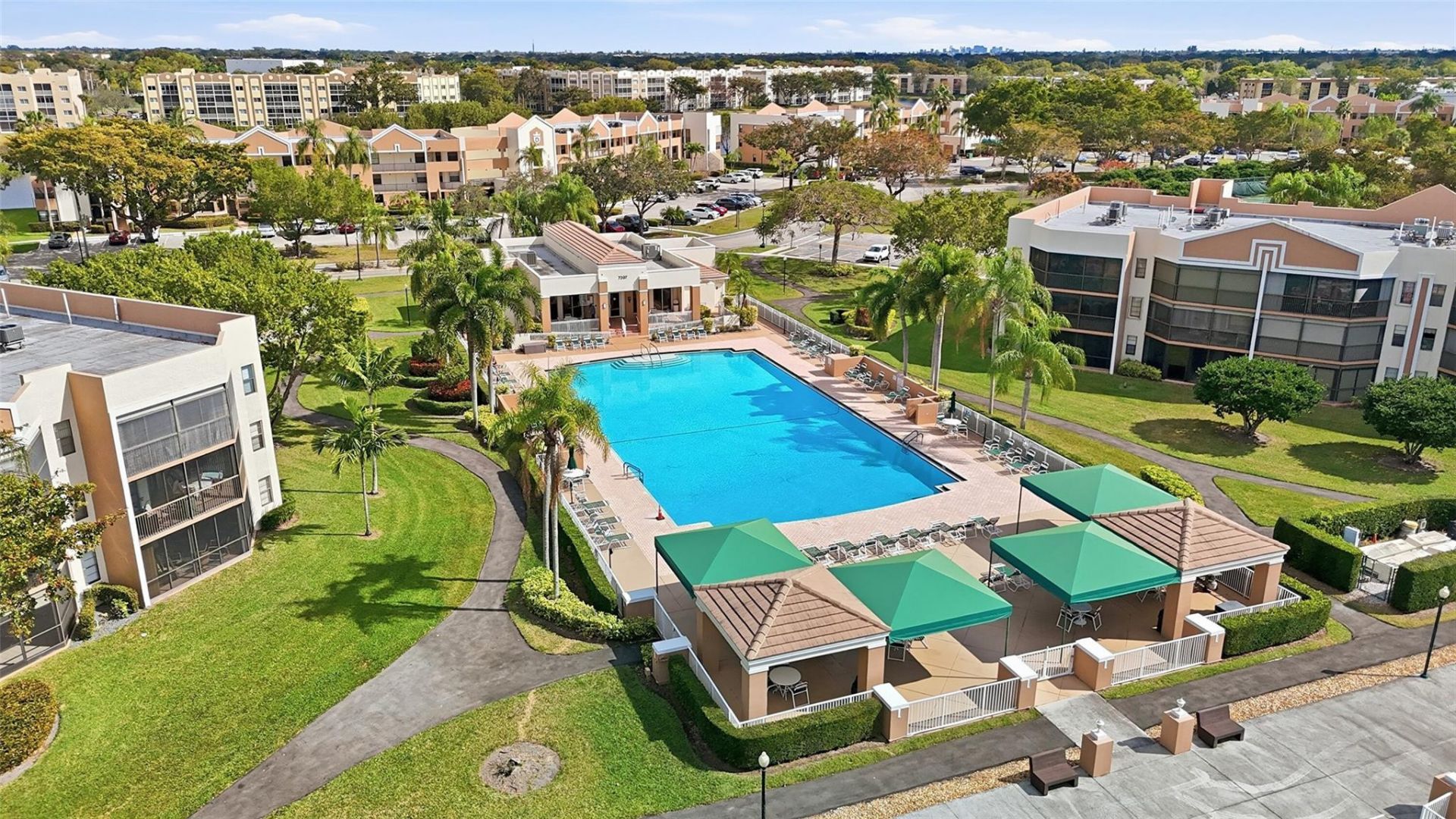 7555 Fairfax Drive, Unit 214, Tamarac, FL 33321 Photo