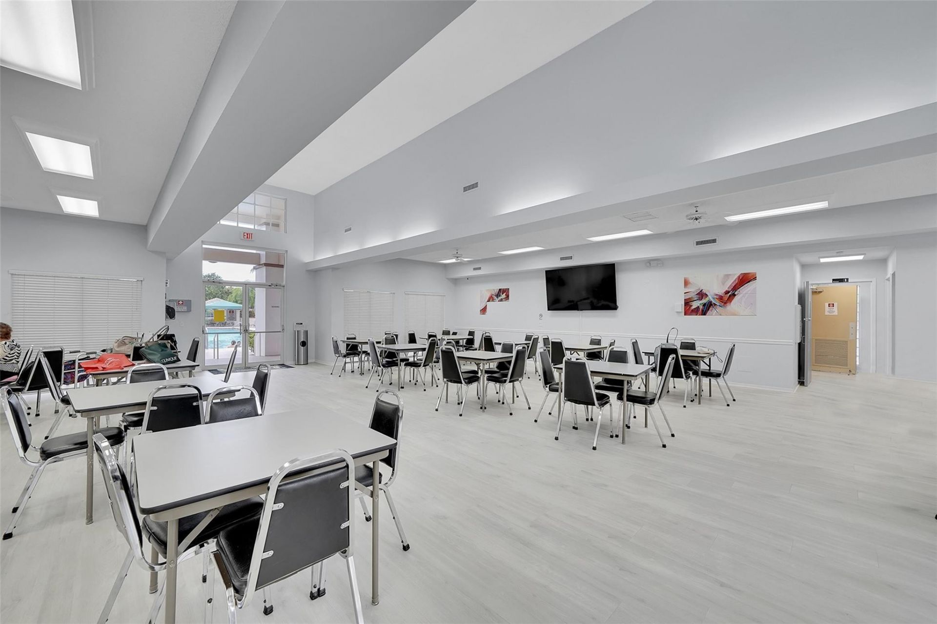 7555 Fairfax Drive, Unit 214, Tamarac, FL 33321 Photo