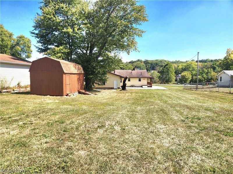 6805 Waynesburg Drive SE, Waynesburg, OH 44688 Photo 3