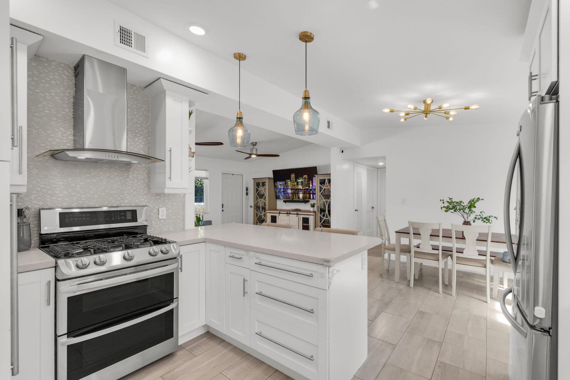 9 Transylvania Avenue, Key Largo, FL 33037 Photo