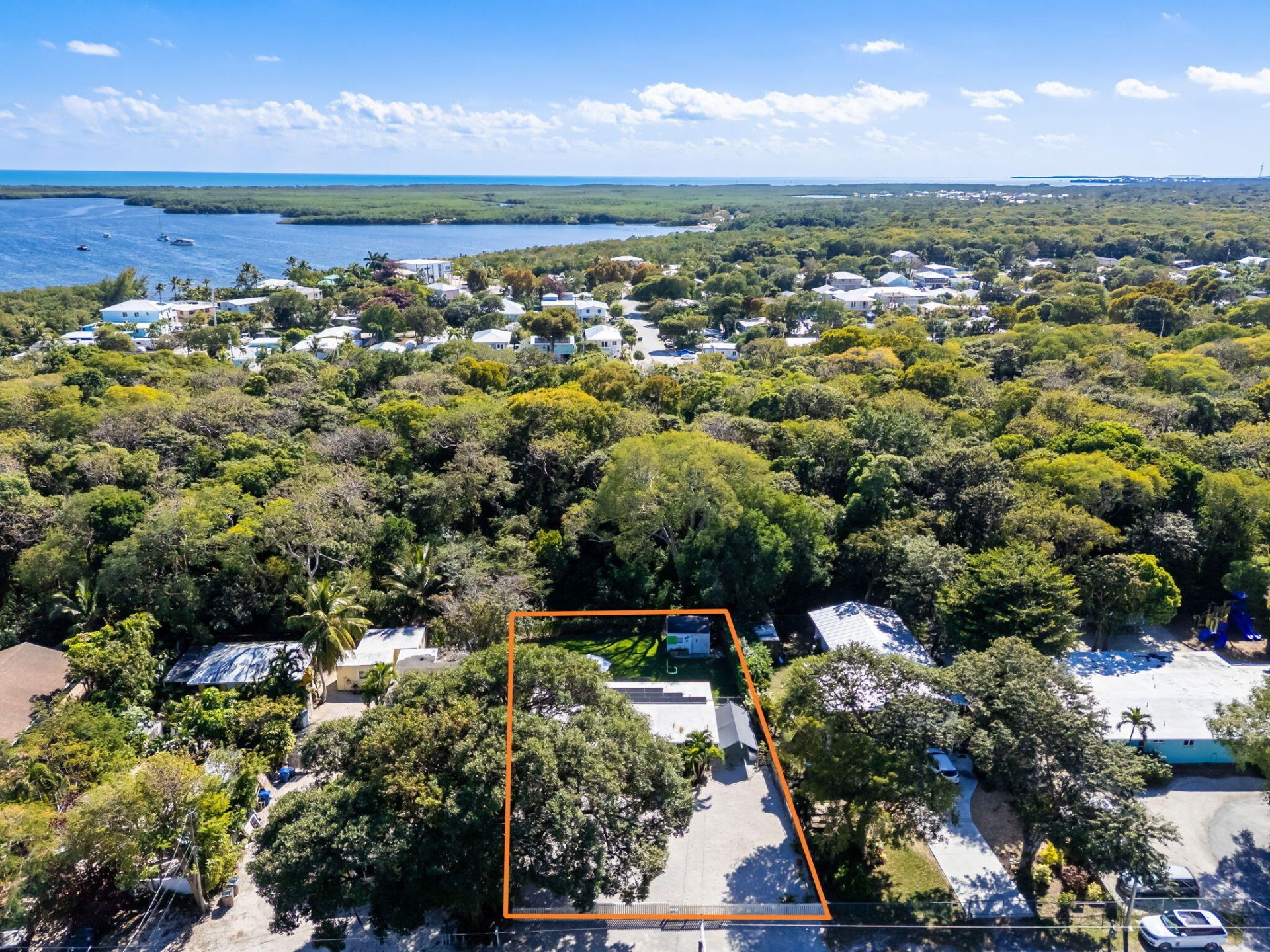 9 Transylvania Avenue, Key Largo, FL 33037 Photo