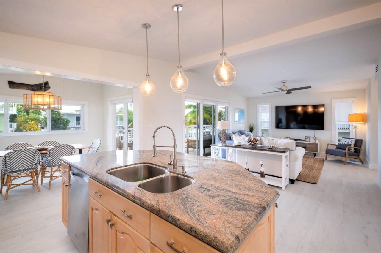 121 Lisbon Court, Islamorada, FL 33036 Photo