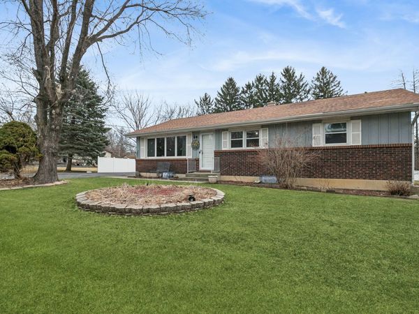 3821 Cheyenne Road, Gurnee, IL 60031