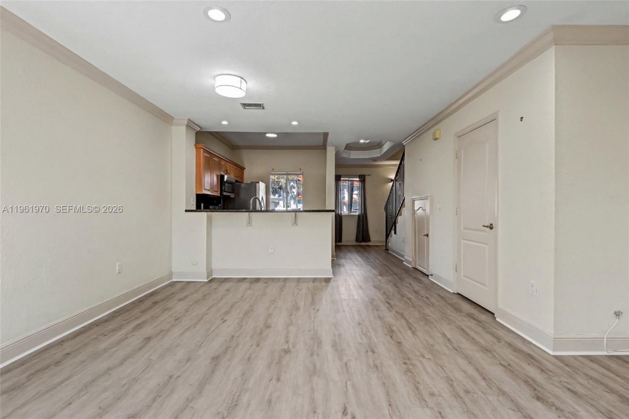 11647 NE 18th Dr , Unit 11647, North Miami, FL 33181 Photo