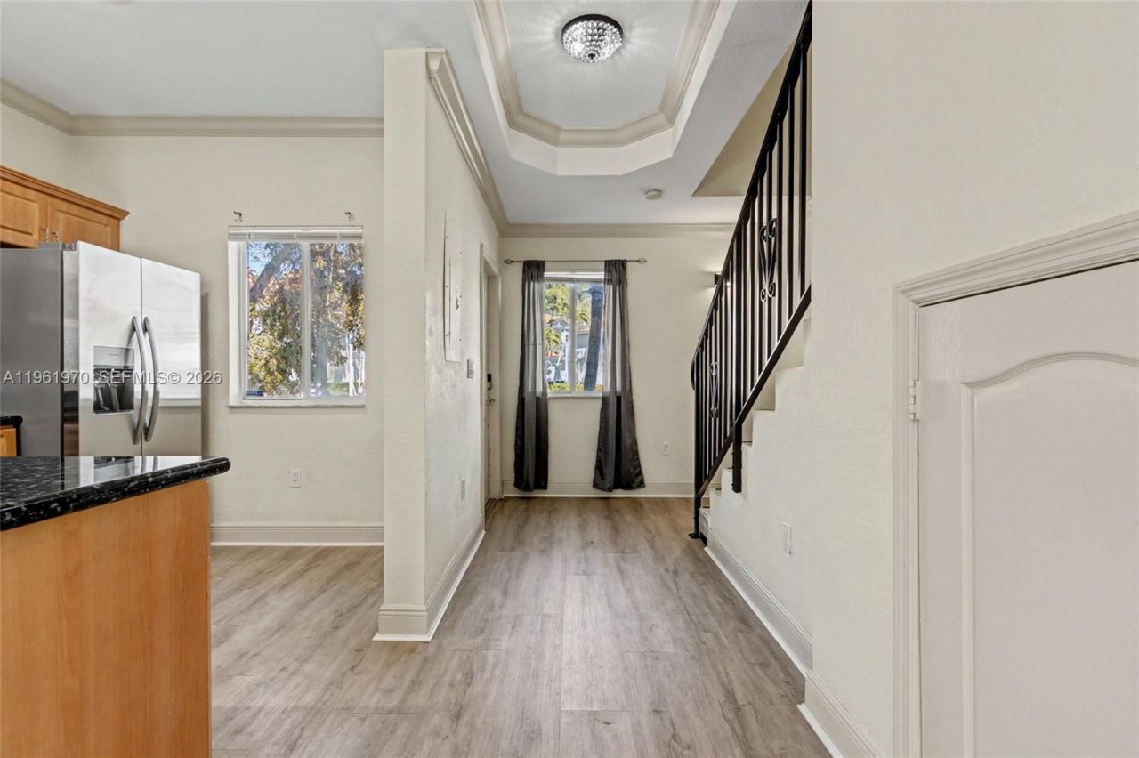 11647 NE 18th Dr , Unit 11647, North Miami, FL 33181 Photo