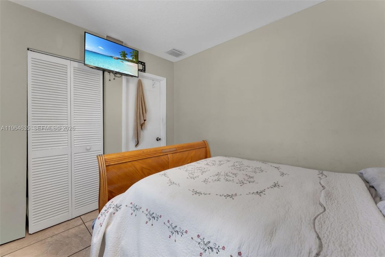 19137 NW 47th Ave , Miami Gardens, FL 33055 Photo