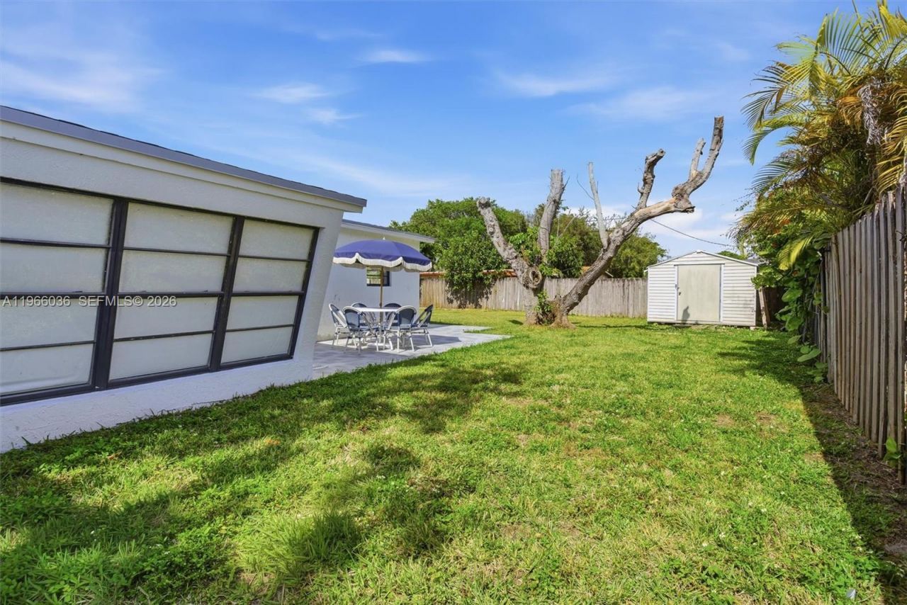 6213 NW 9th St, Margate, FL 33063 Photo