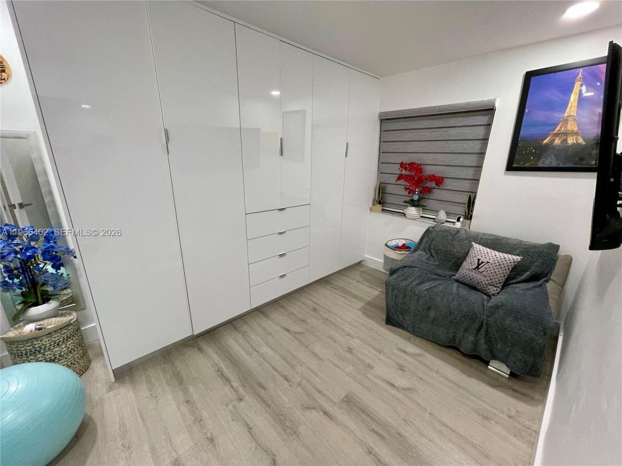 8635 NW 8th St, Unit 311, Miami, FL 33126 Photo