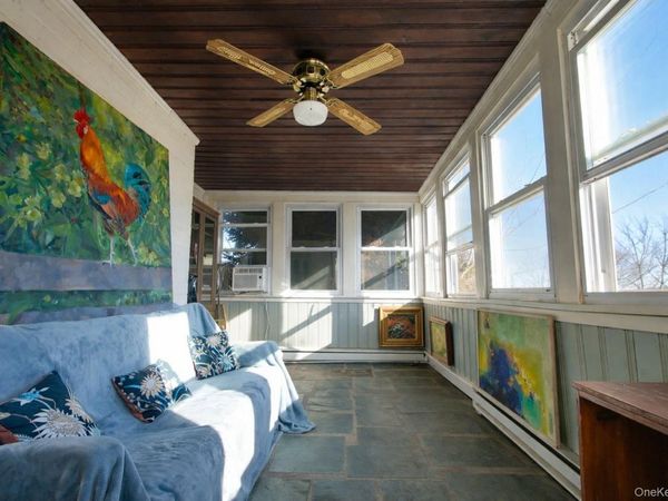 10 Farview Avenue, Bayville, NY 11709