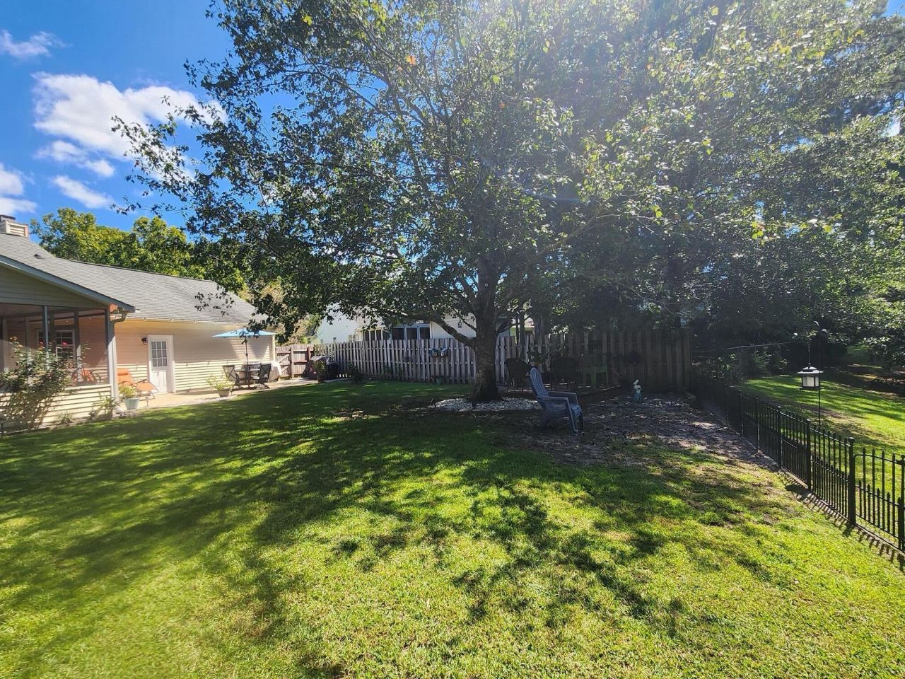 117 Alwyn Boulevard Photo 25