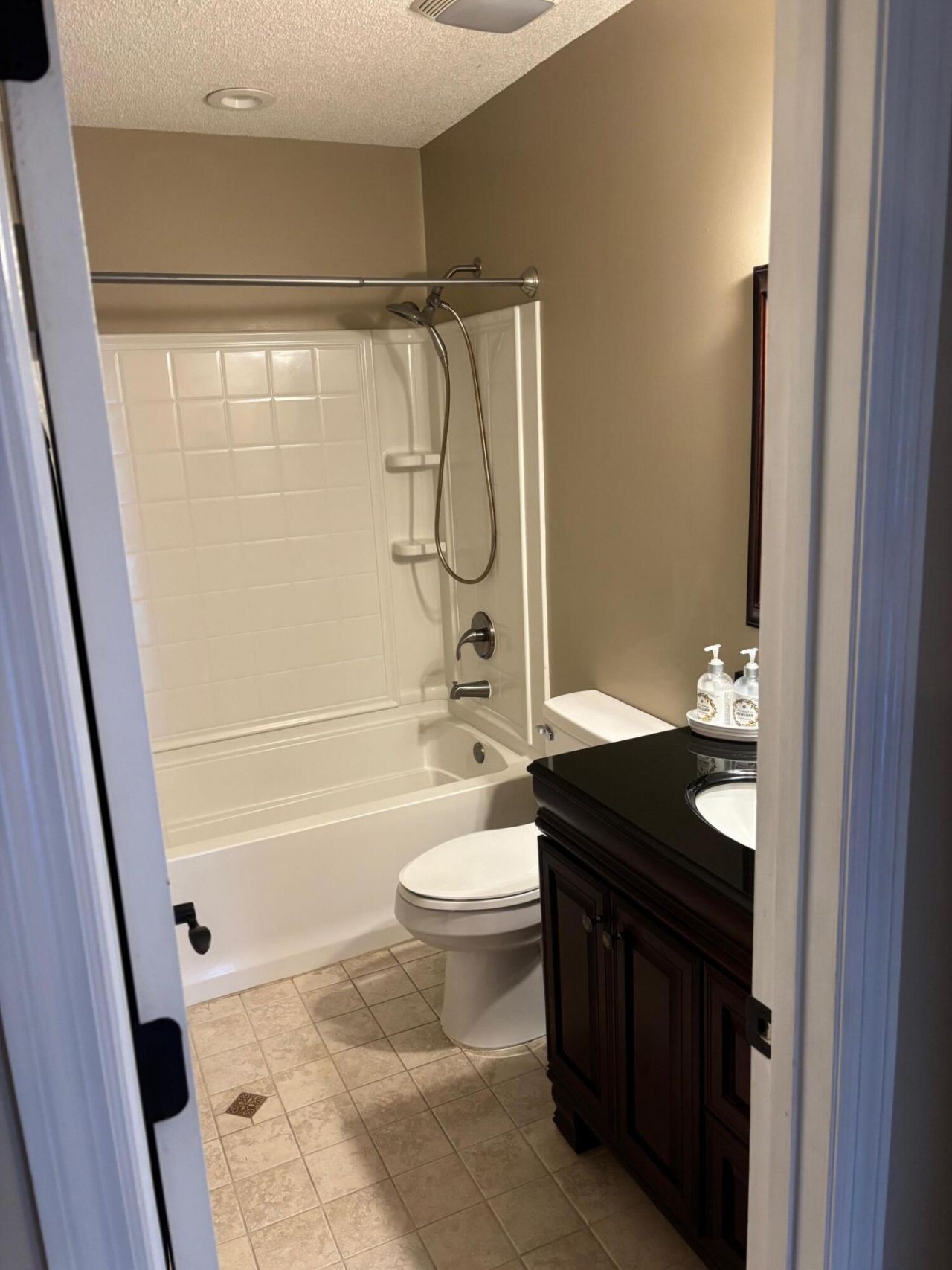 117 Alwyn Boulevard Photo 34