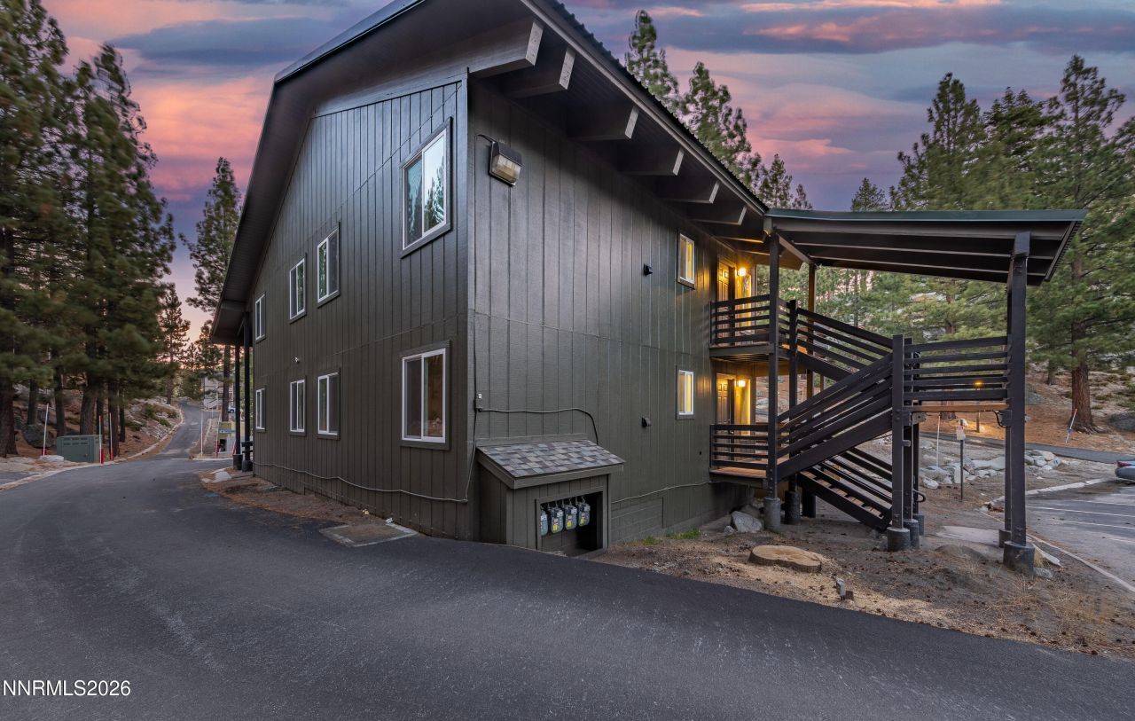 307 Galaxy Lane, Unit D, Stateline, NV 89449 Photo