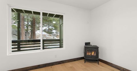 307 Galaxy Lane, Unit D, Stateline, NV 89449 Photo