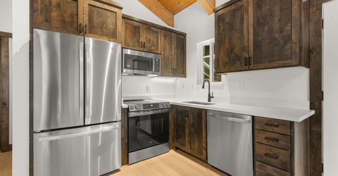 307 Galaxy Lane, Unit D, Stateline, NV 89449 Photo